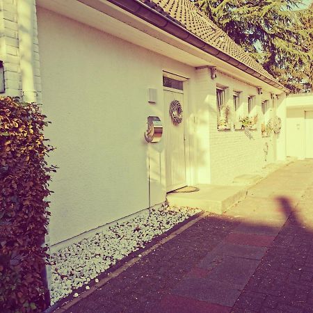 "Maison Blanche" - Das Gemuetliche Garten-Apartment Zwischen Koeln Und Duesseldorf กรีเวนบรอค ภายนอก รูปภาพ